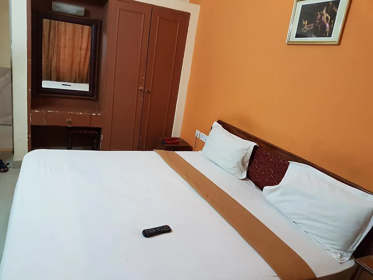 טריואנדרום Hotel The Samrat הודו