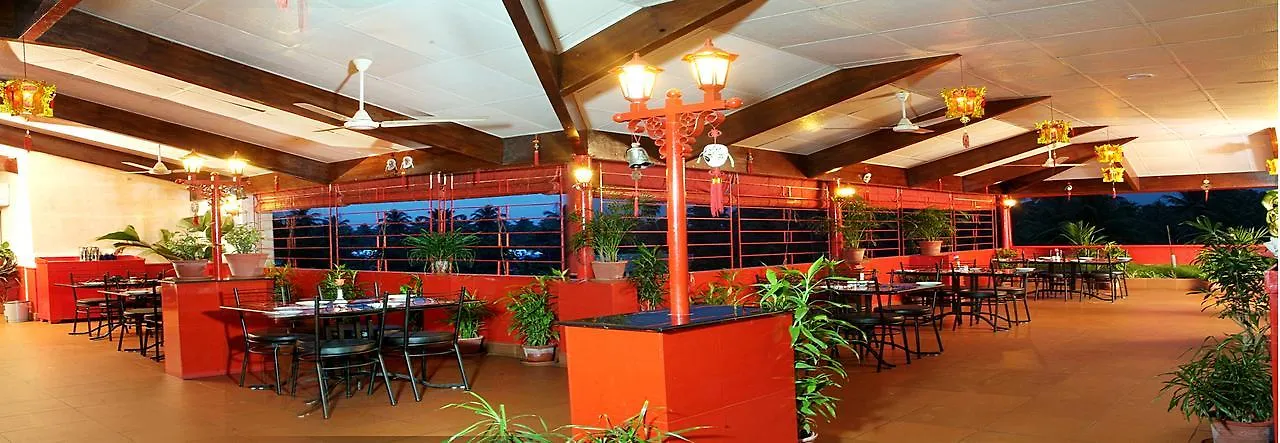 טריואנדרום Hotel The Samrat